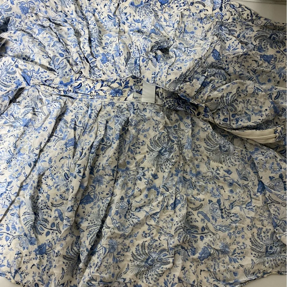 Pleated Floral Mini Skirt Drawstring Tie Waist Zip Up Women’s Size 4 H&M Divided
